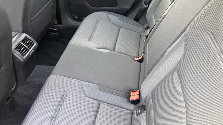 Volkswagen Golf 1.4 TSI SE [Nav] 5dr Petrol Hatchback